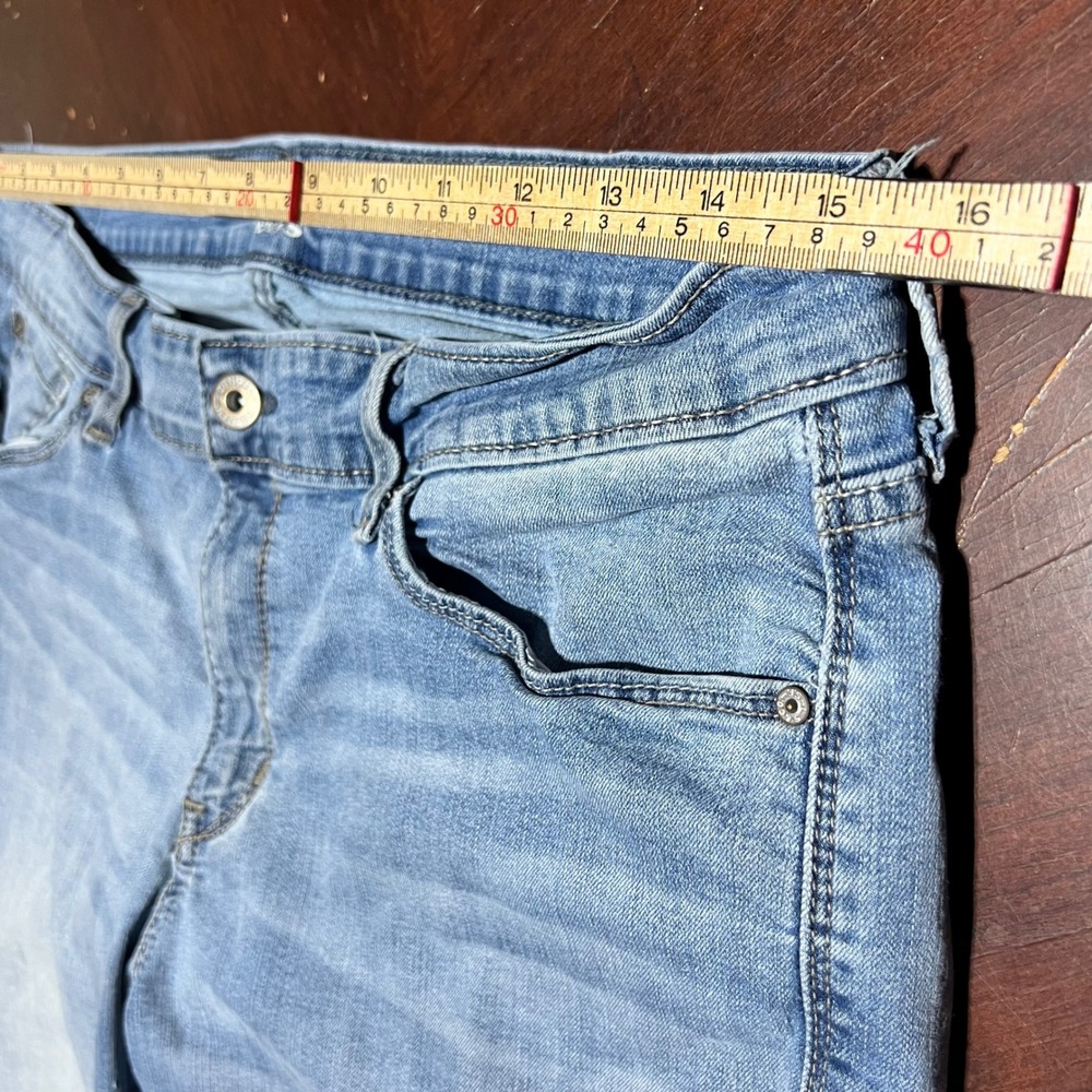 Denizen from Levis Modern Skinny Jeans Light Wash Blue Stretch Denim 14M 31x28.5 - Picture 5 of 13